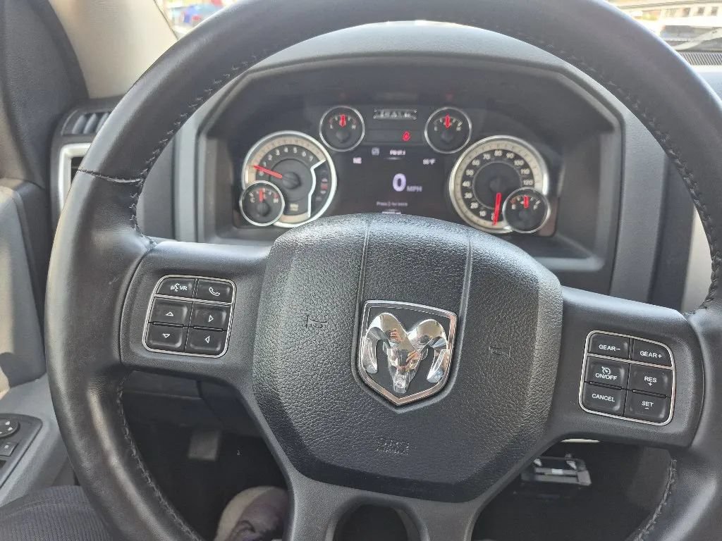 Used 2016 RAM 1500 Big Horn AWD/4WD image 32