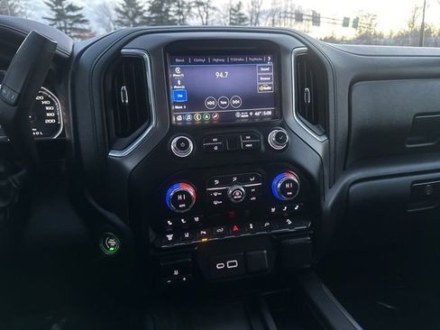 Used 2021 GMC Sierra 2500 Denali w/ Technology Package image 29