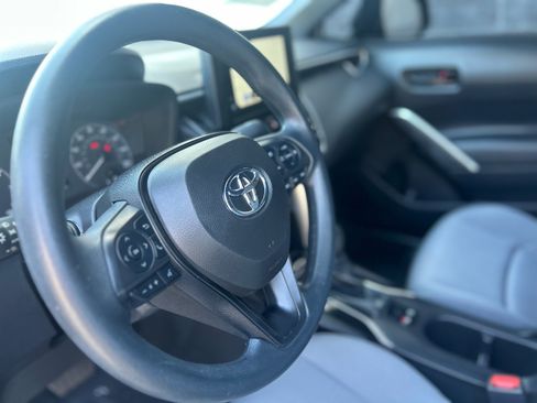 Used 2024 Toyota Corolla Cross AWD Hybrid image 28