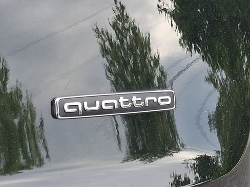Used 2024 Audi Q7 3.0T Prestige AWD/4WD image 32