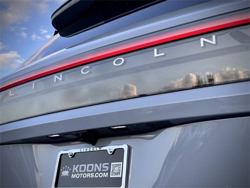 New 2025 Lincoln Navigator Reserve w/ Jet Appearance Package image 10