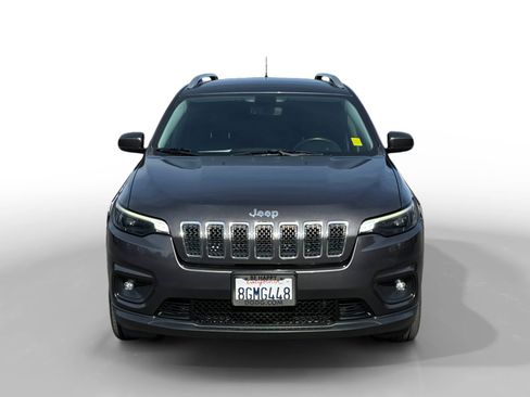 Used 2019 Jeep Cherokee Latitude Plus w/ Comfort/Convenience Group image 8