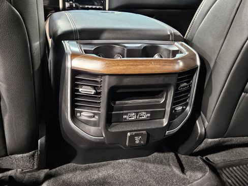 Used 2021 RAM 1500 Laramie image 36