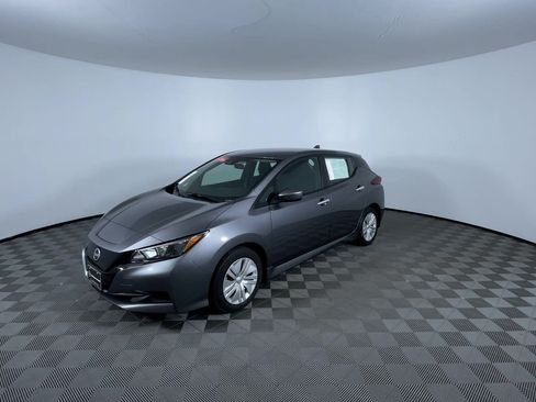 Certified 2025 Nissan Leaf S FWD image 4
