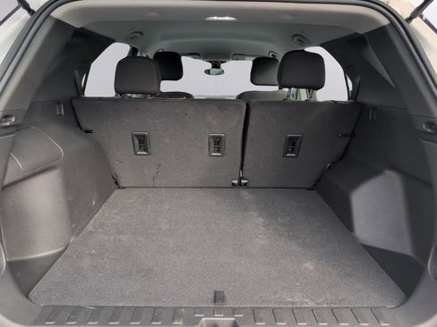 Used 2024 Chevrolet Equinox LS FWD image 9