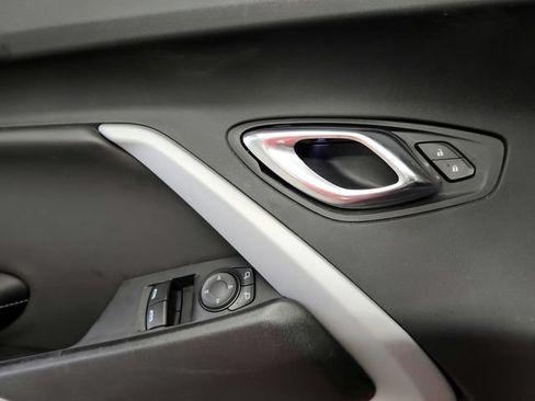 Used 2020 Chevrolet Camaro LT w/ Black Appearance Package RWD image 29