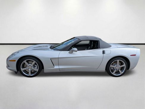 Used 2010 Chevrolet Corvette Convertible w/ Preferred Equipment Group image 7