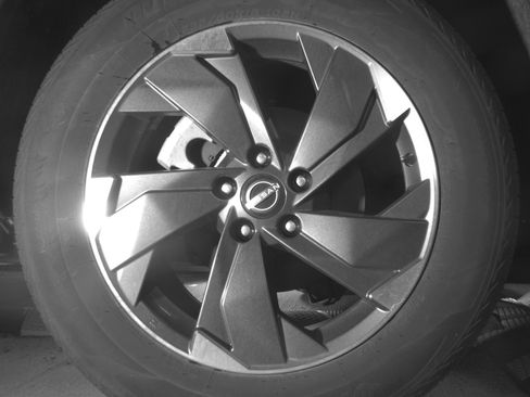 Used 2025 Nissan Rogue SV AWD/4WD image 15