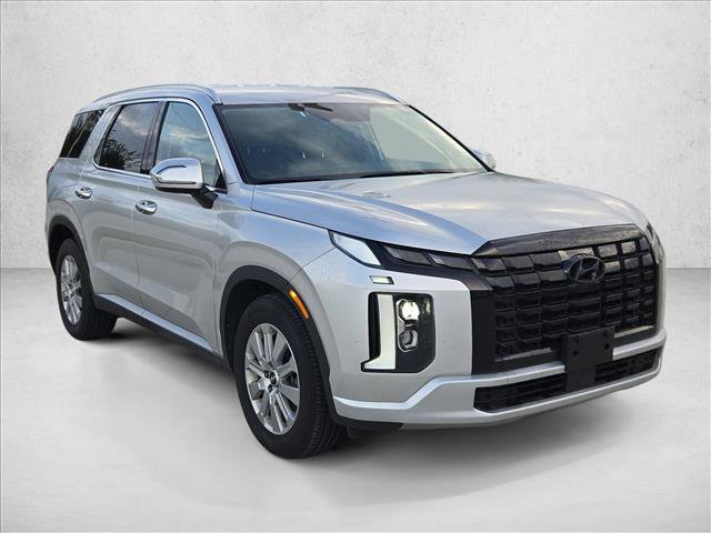 Used 2024 Hyundai Palisade SEL FWD image 3