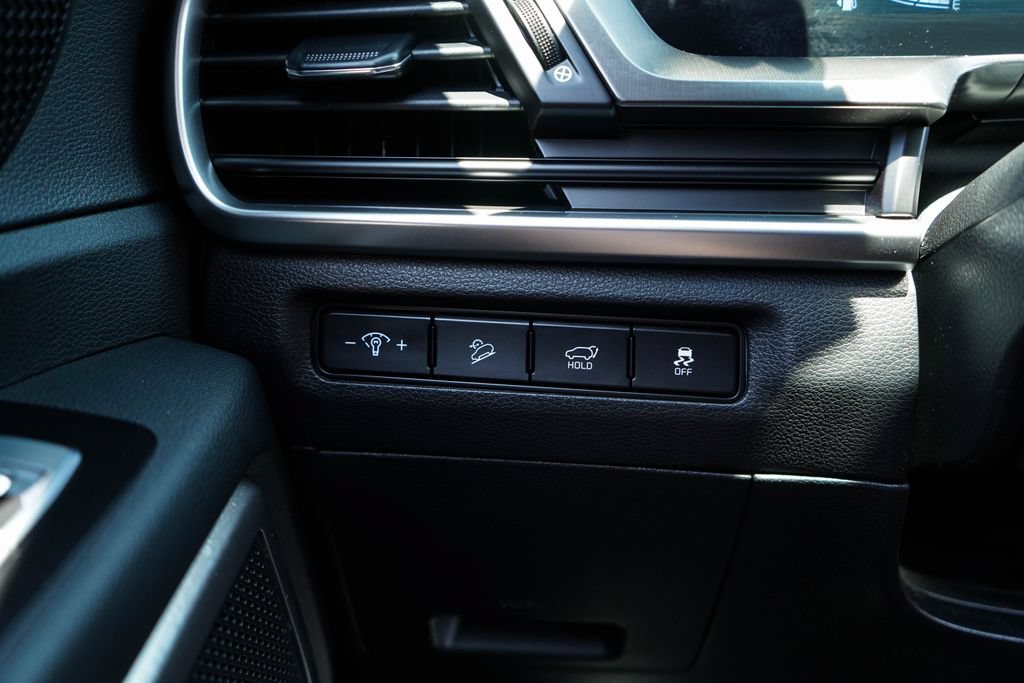 Used 2025 Kia Telluride S FWD image 34