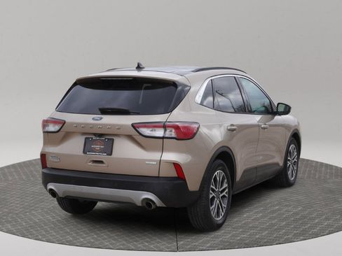 Used 2020 Ford Escape SEL image 2