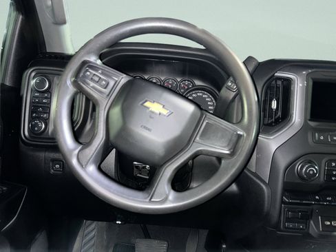 Used 2022 Chevrolet Silverado 1500 Custom image 15