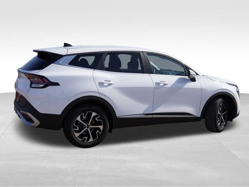 Certified 2023 Kia Sportage EX image 4