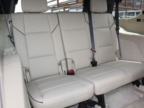 Used 2023 Cadillac Escalade Premium Luxury w/ LPO, Floor Liner Package AWD/4WD image 20