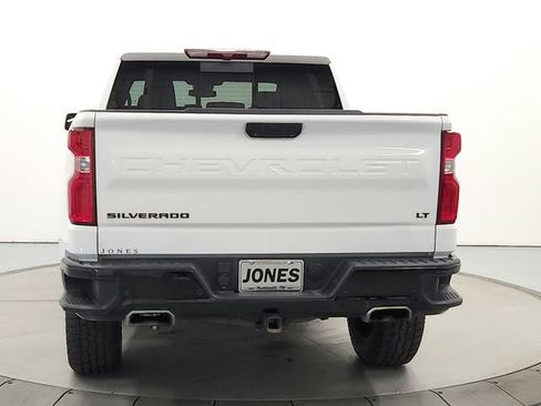 Used 2024 Chevrolet Silverado 1500 LT Trail Boss w/ LT Trail Boss Premium Package AWD/4WD image 6