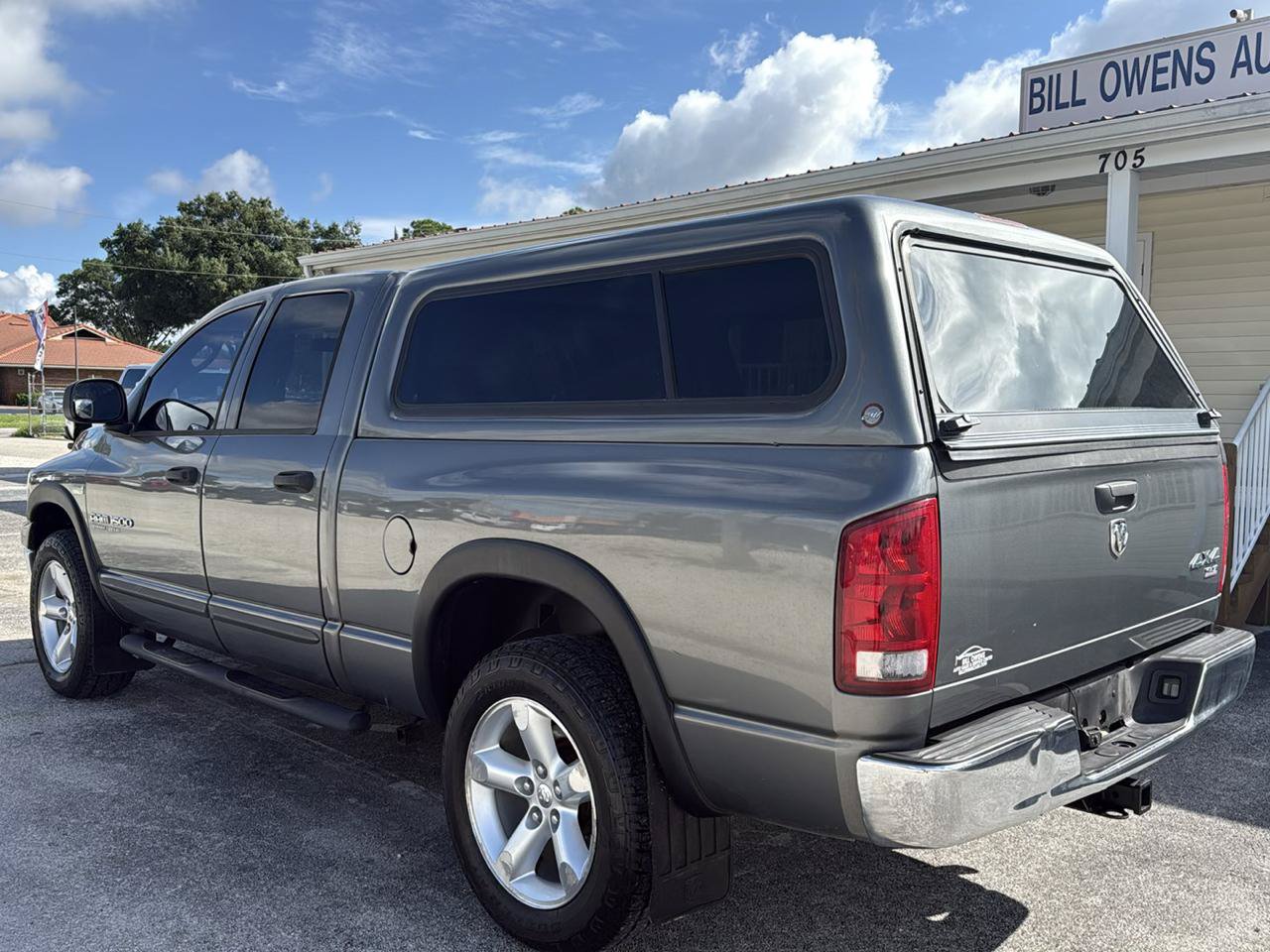 Used 2006 Dodge Ram 1500 Truck SLT AWD/4WD image 3
