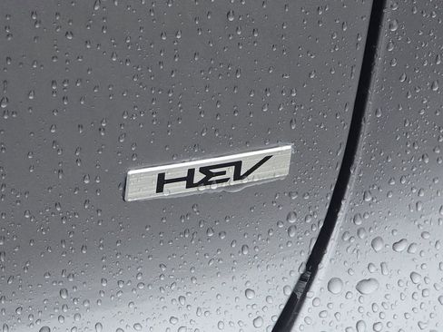 Used 2023 Kia Niro EX image 5