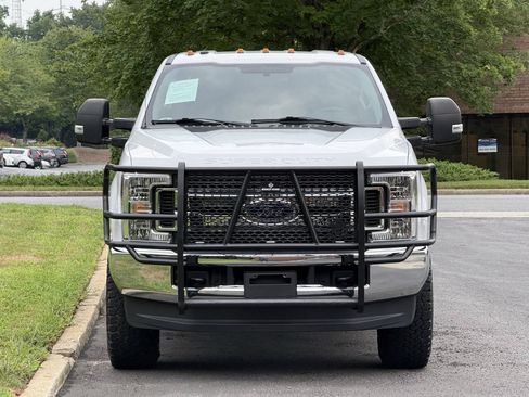 Used 2019 Ford F250 XL w/ STX Appearance Package AWD/4WD image 4