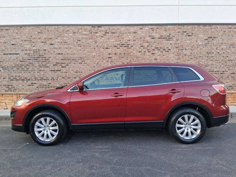 Used 2010 MAZDA CX-9 Touring w/ Moonroof & Bose Audio Pkg FWD image 2