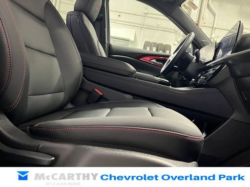 Used 2024 Chevrolet Traverse Z71 w/ Enhanced Driving Package AWD/4WD image 31