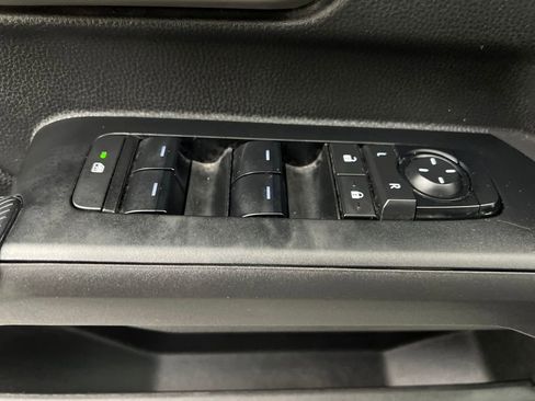 Used 2024 Toyota Tacoma TRD Off-Road AWD/4WD image 12