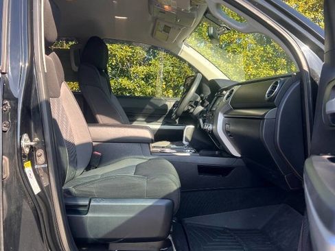 Used 2016 Toyota Tundra SR5 image 17