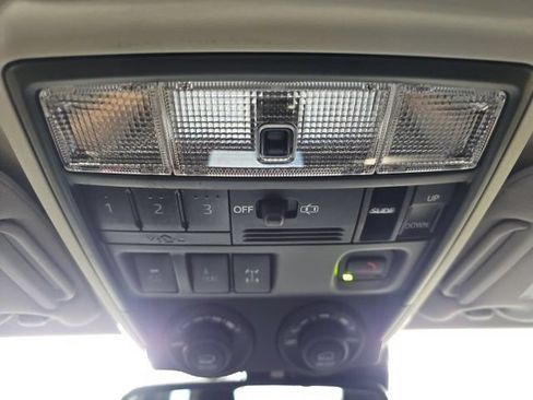 Used 2020 Toyota 4Runner TRD Off-Road Premium w/ Moonroof Package AWD/4WD image 25