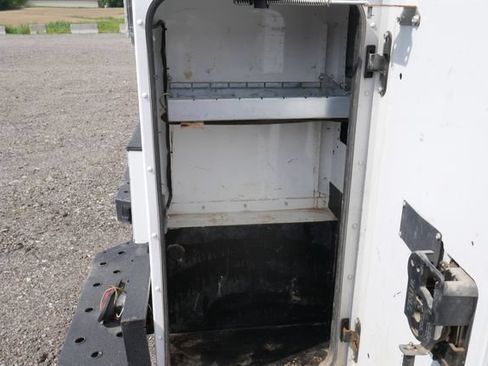 Used 2022 Ford F250 XL w/ Power Equipment Group AWD/4WD image 9