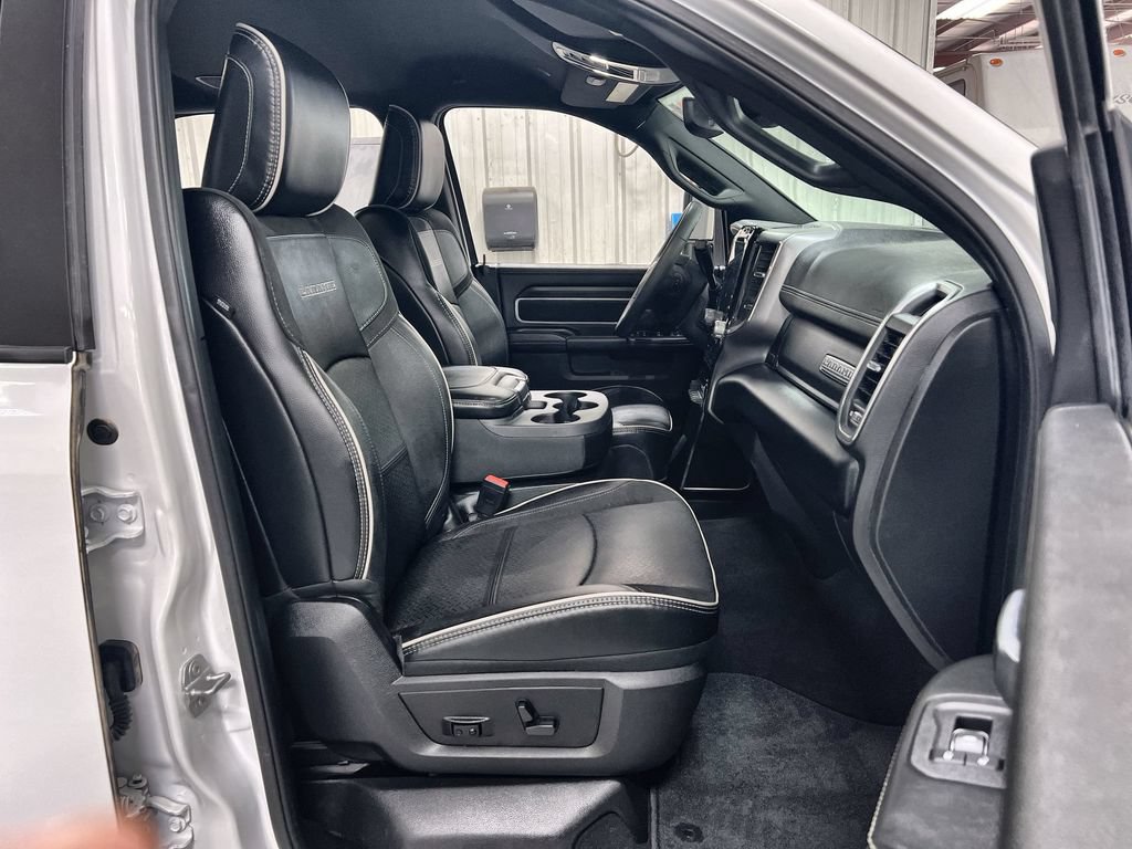 Used 2026 RAM 2500 Laramie AWD/4WD image 27