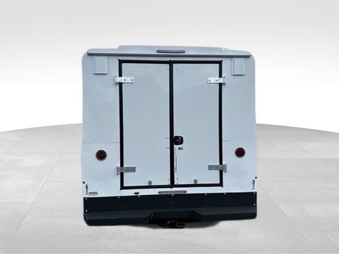 New 2024 Ford F550 2WD Regular Cab Super Duty image 4