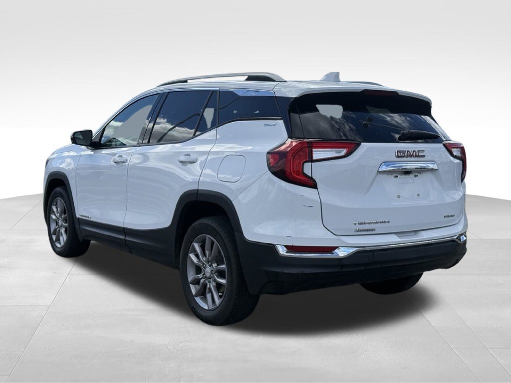 Used 2022 GMC Terrain SLT AWD/4WD image 3