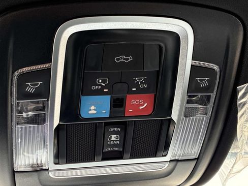 New 2026 RAM 1500 Big Horn AWD/4WD image 18