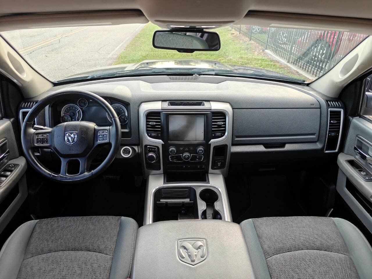 Used 2015 RAM 1500 Lone Star RWD image 23