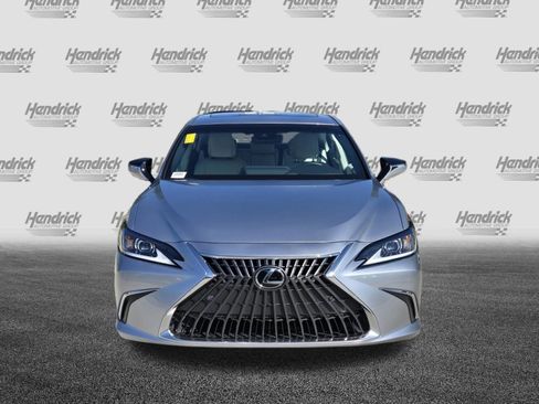 Used 2025 Lexus ES 350 w/ Premium Package FWD image 2