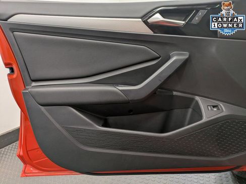 Used 2019 Volkswagen Jetta R-Line image 9