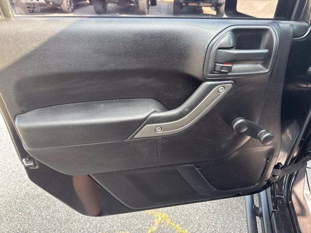 Used 2015 Jeep Wrangler Unlimited Sport AWD/4WD image 13