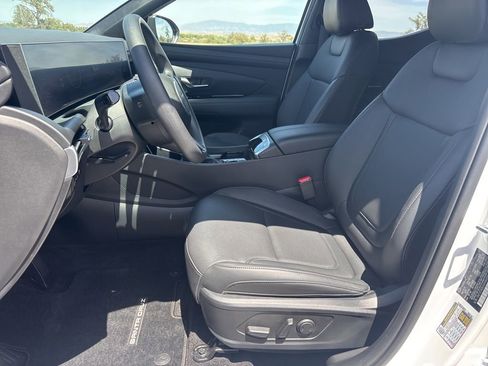 Used 2025 Hyundai Santa Cruz SEL FWD image 11