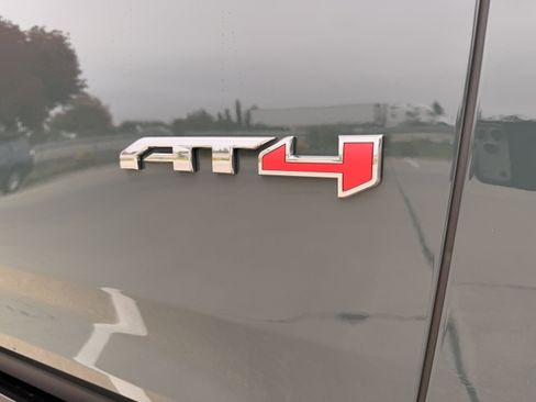 New 2026 GMC Yukon AT4 w/ AT4 Premium Plus Package image 8