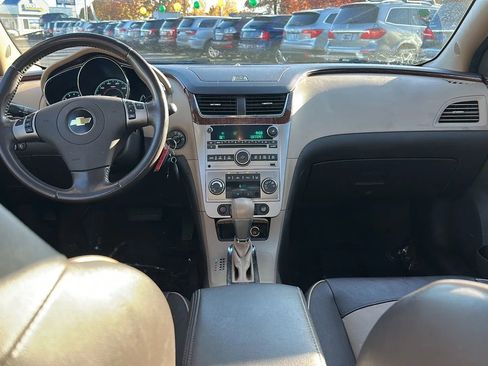 Used 2011 Chevrolet Malibu LTZ image 10