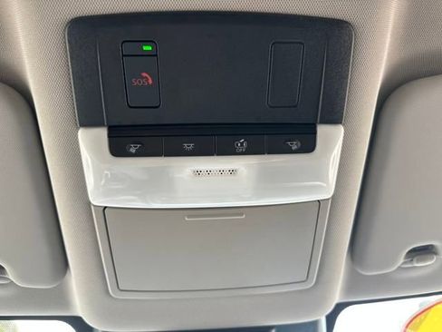 Used 2024 Nissan Rogue SV image 20