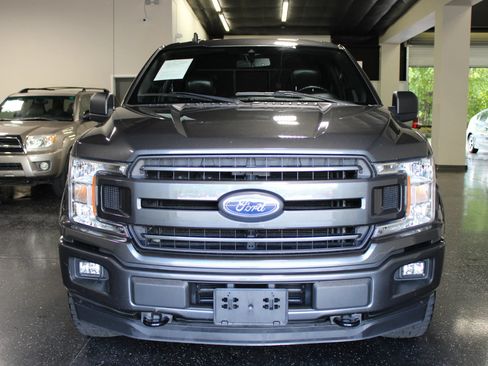 Used 2019 Ford F150 XLT w/ Equipment Group 302A Luxury AWD/4WD image 9