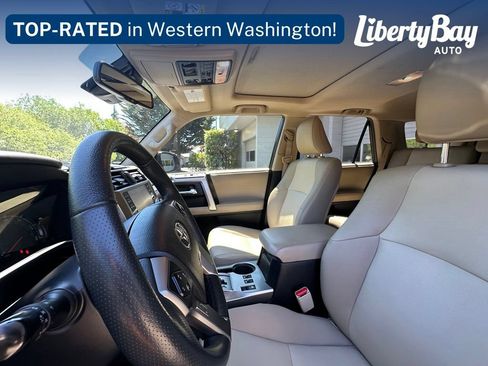 Used 2021 Toyota 4Runner SR5 Premium w/ Moonroof Package AWD/4WD image 11