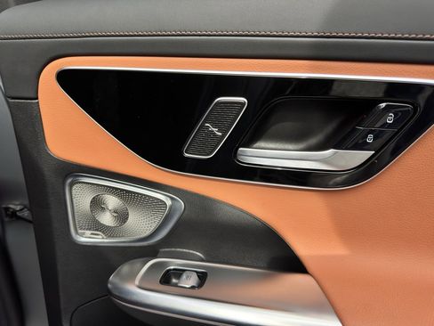 Used 2023 Mercedes-Benz C 300 Sedan w/ AMG Line w/ Night Package image 38