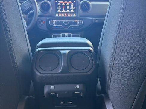Certified 2023 Jeep Wrangler Unlimited w/ Sun & Screen Package AWD/4WD image 29