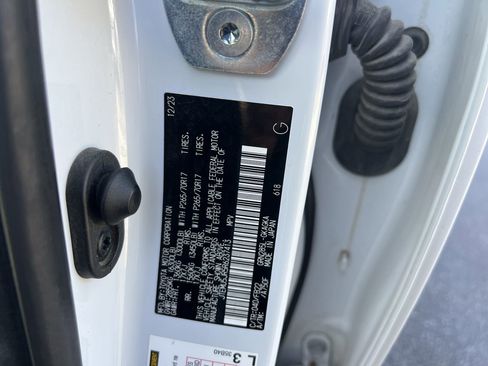 Used 2024 Toyota 4Runner SR5 image 36