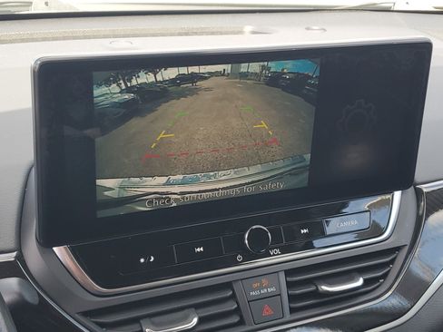 Certified 2023 Nissan Altima 2.5 SR w/ SR Premium Package image 22