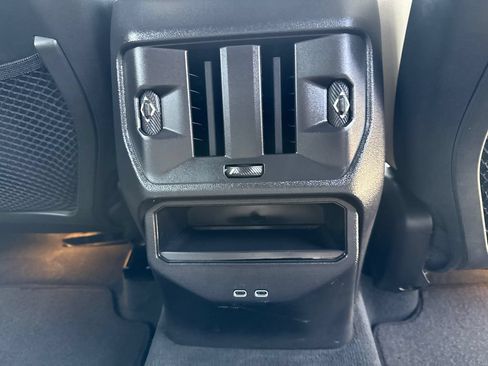 Used 2025 BMW X3 xDrive30i w/ Convenience Package AWD/4WD image 17