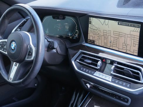 Used 2023 BMW X5 xDrive45e w/ Executive Package image 6