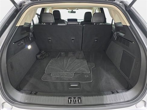 Used 2023 Lincoln Nautilus Standard image 31