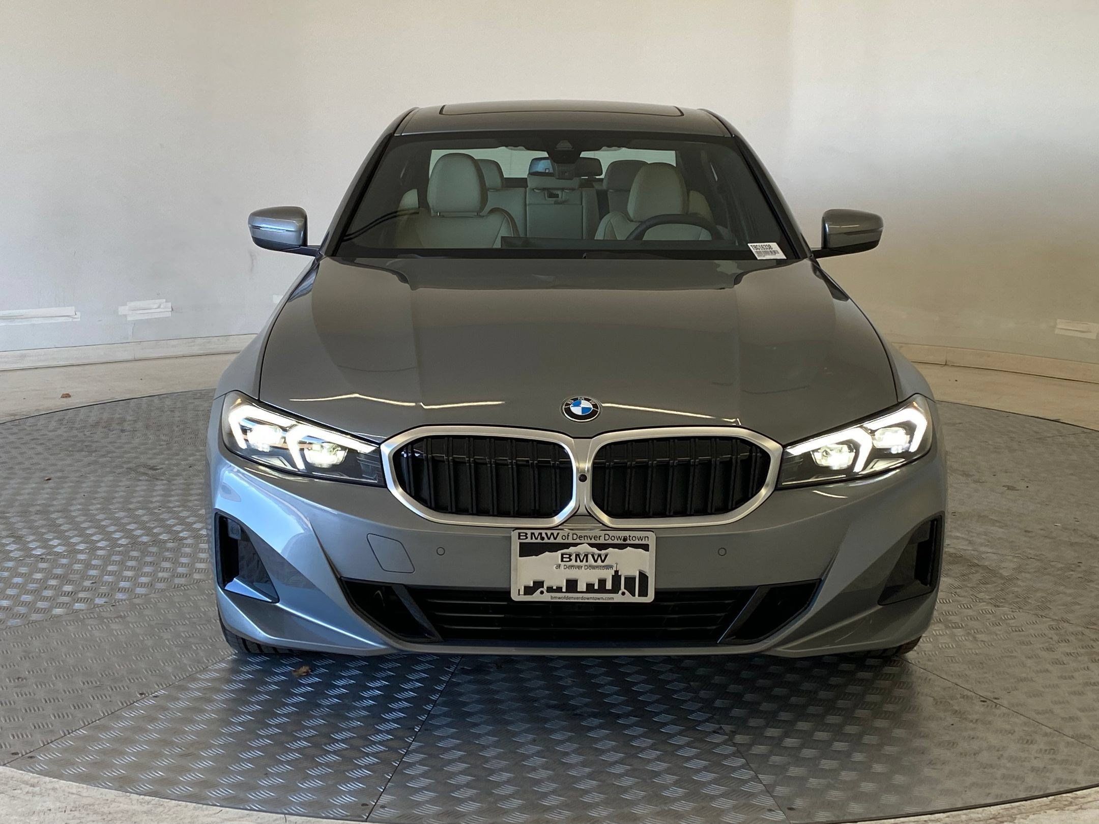 Used 2026 BMW 330i xDrive Sedan w/ Premium Package AWD/4WD image 5